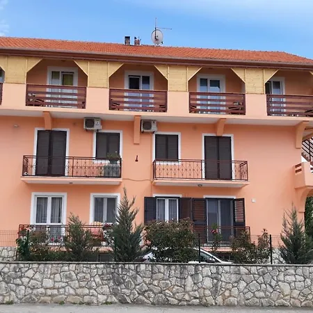 Pansion Maria Alojamento de Acomodação e Pequeno-almoço Zadar