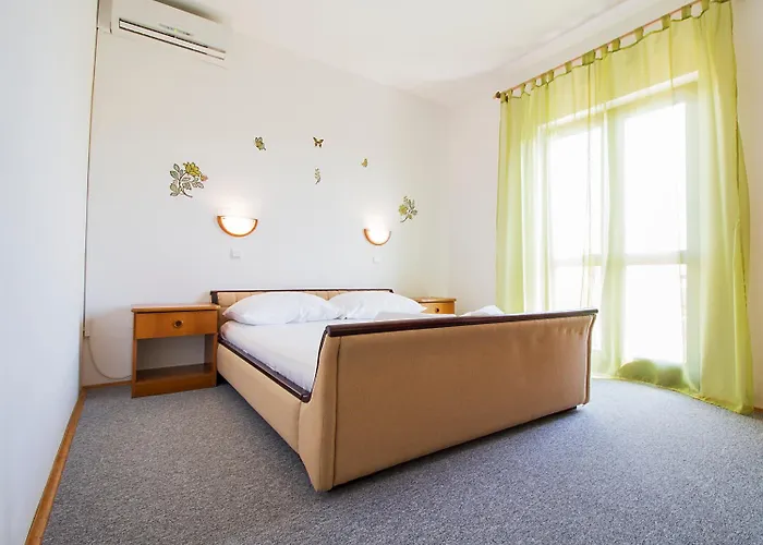 krevet i doručak Pansion Maria 3*