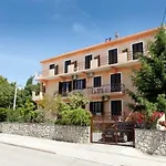 Pansion Maria Bed & Breakfast