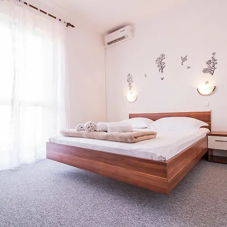 Pansion Maria Couette-café 3*