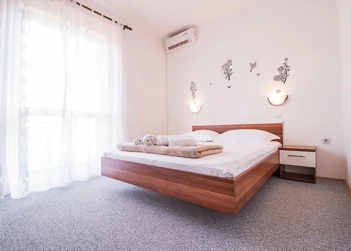 Pansion Maria Bed & Breakfast 3*